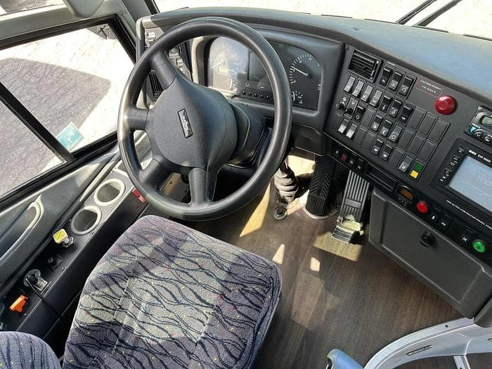 2016 Van hool CX45 ADA Coach - Image 9