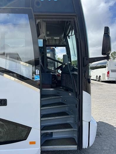 2016 Van hool CX45 ADA Coach - Image 8