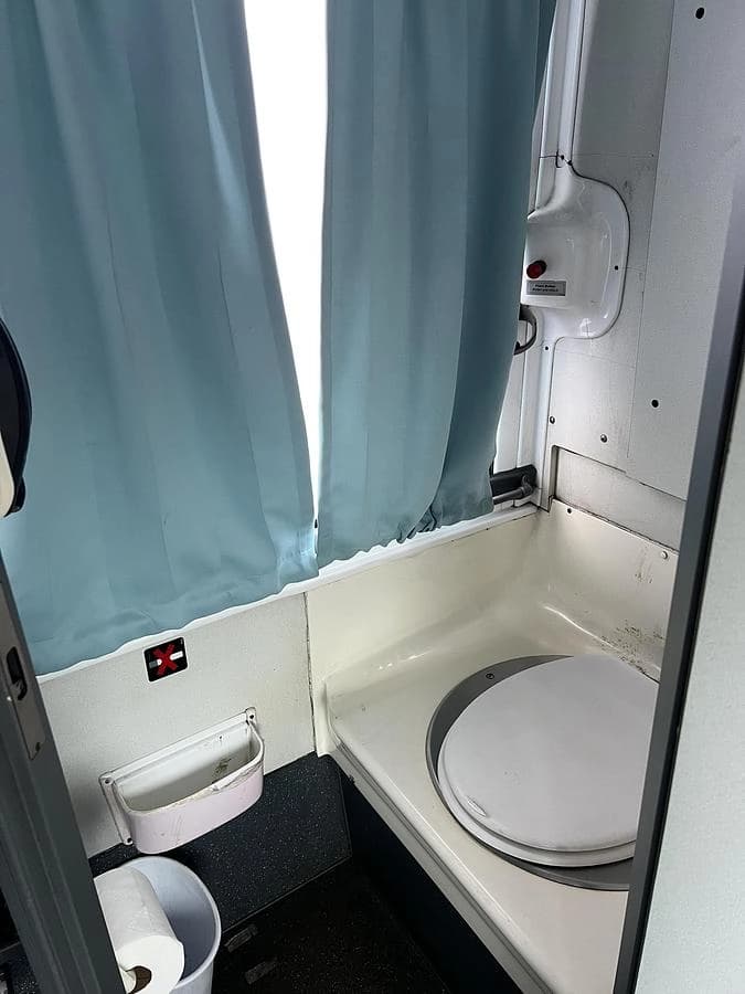 2006 Van hool C2045 Coach - Image 17