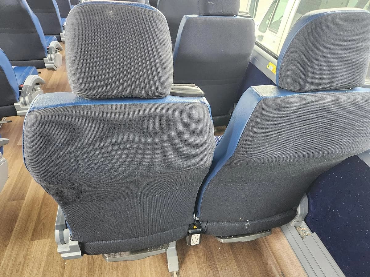 2024 Mci J4500 Coach - Image 12