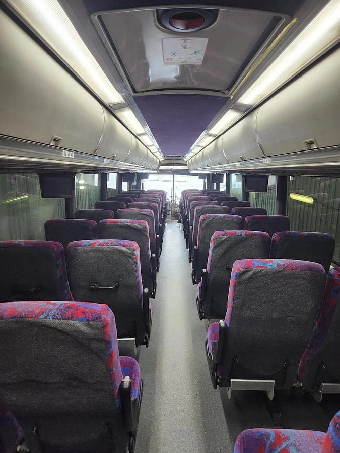 2007 Mci E4500 Coach - Image 13