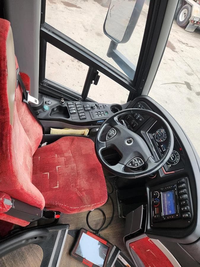 2019 Mci J4500 ADA Coach - Image 11