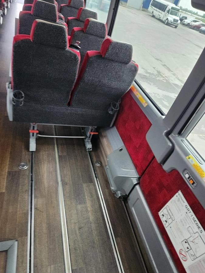 2019 Mci J4500 ADA Coach - Image 15
