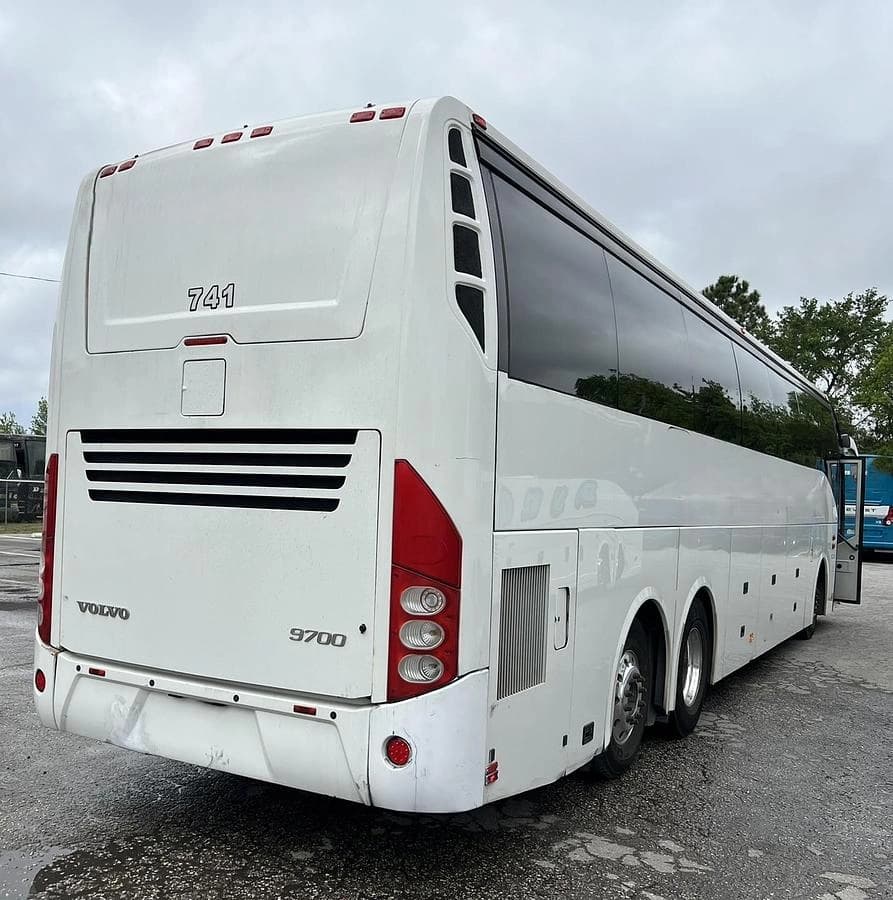 2016 Volvo 9700 Coach - Image 3