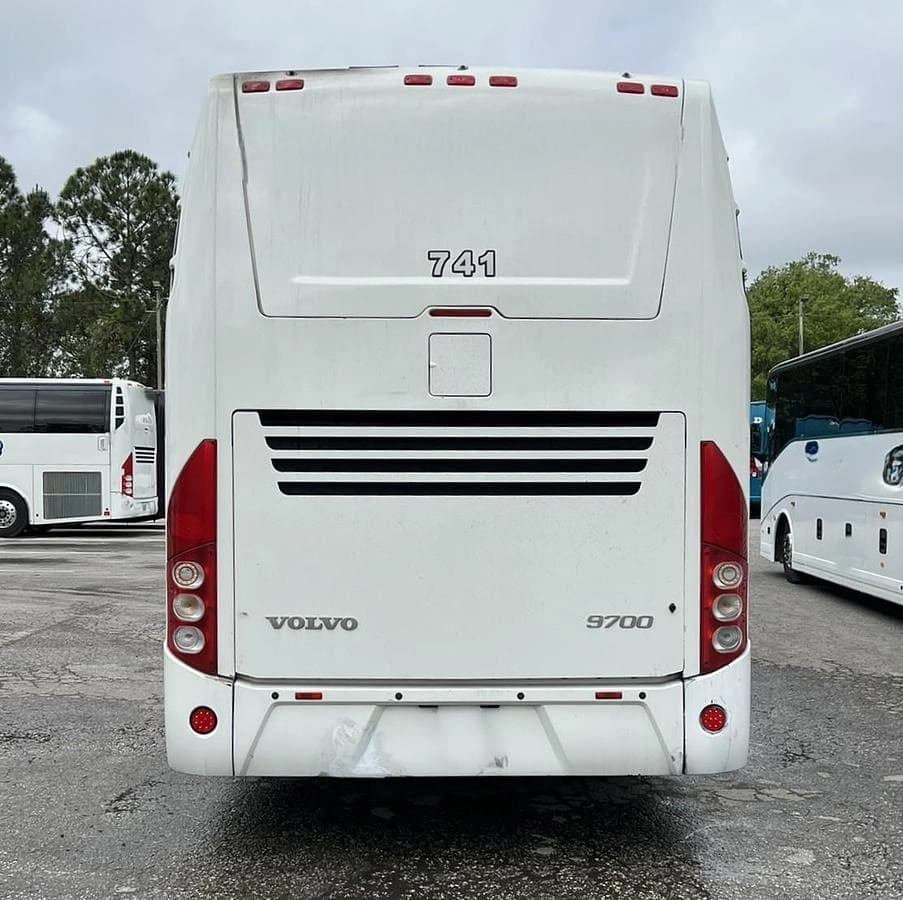 2016 Volvo 9700 Coach - Image 5