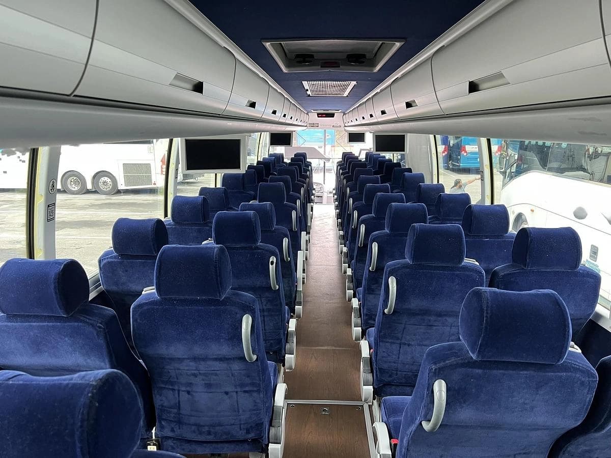 2016 Volvo 9700 Coach - Image 12