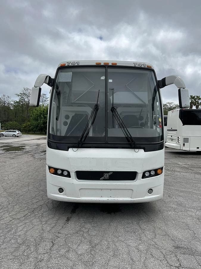 2016 Volvo 9700 Coach - Image 6