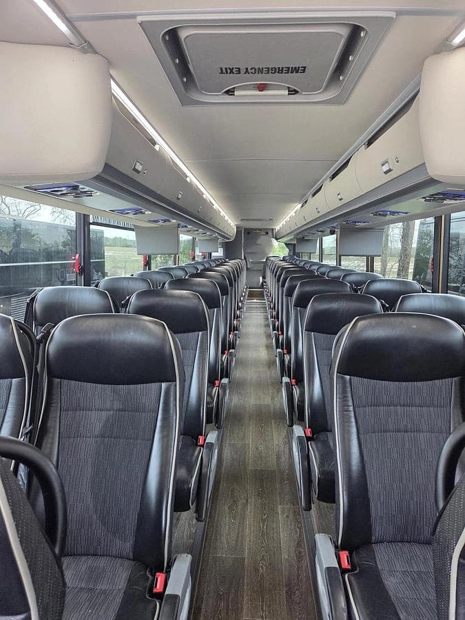 2019 Van hool CX45 Coach - Image 5