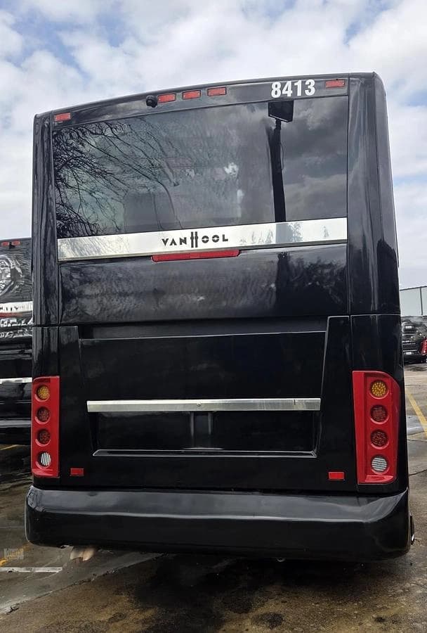 2019 Van hool CX45 Coach - Image 3
