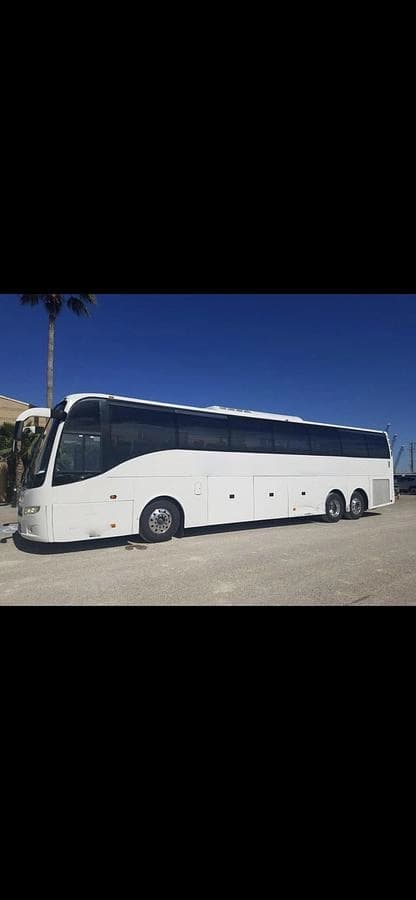 2011 Volvo 9700 Coach - Image 2