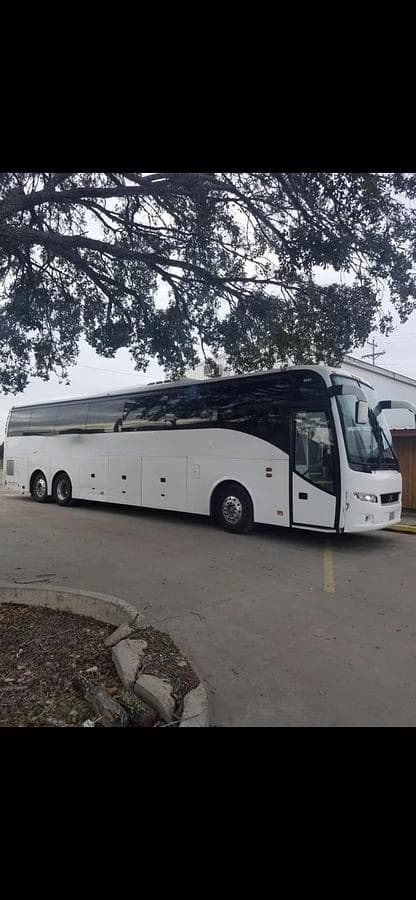 2011 Volvo 9700 Coach - Image 4