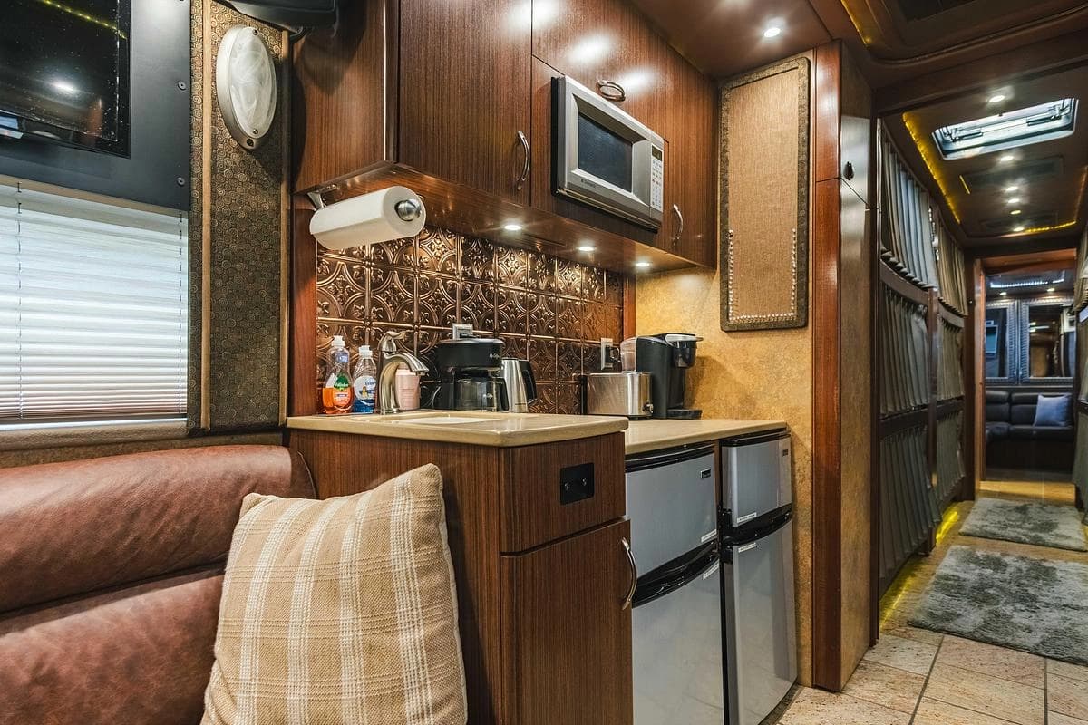 2008 Prevost XLII Motorcoach Conversion - Image 23