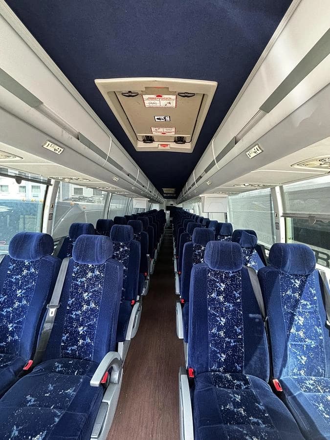 2016 Volvo 9700 Coach - Image 3