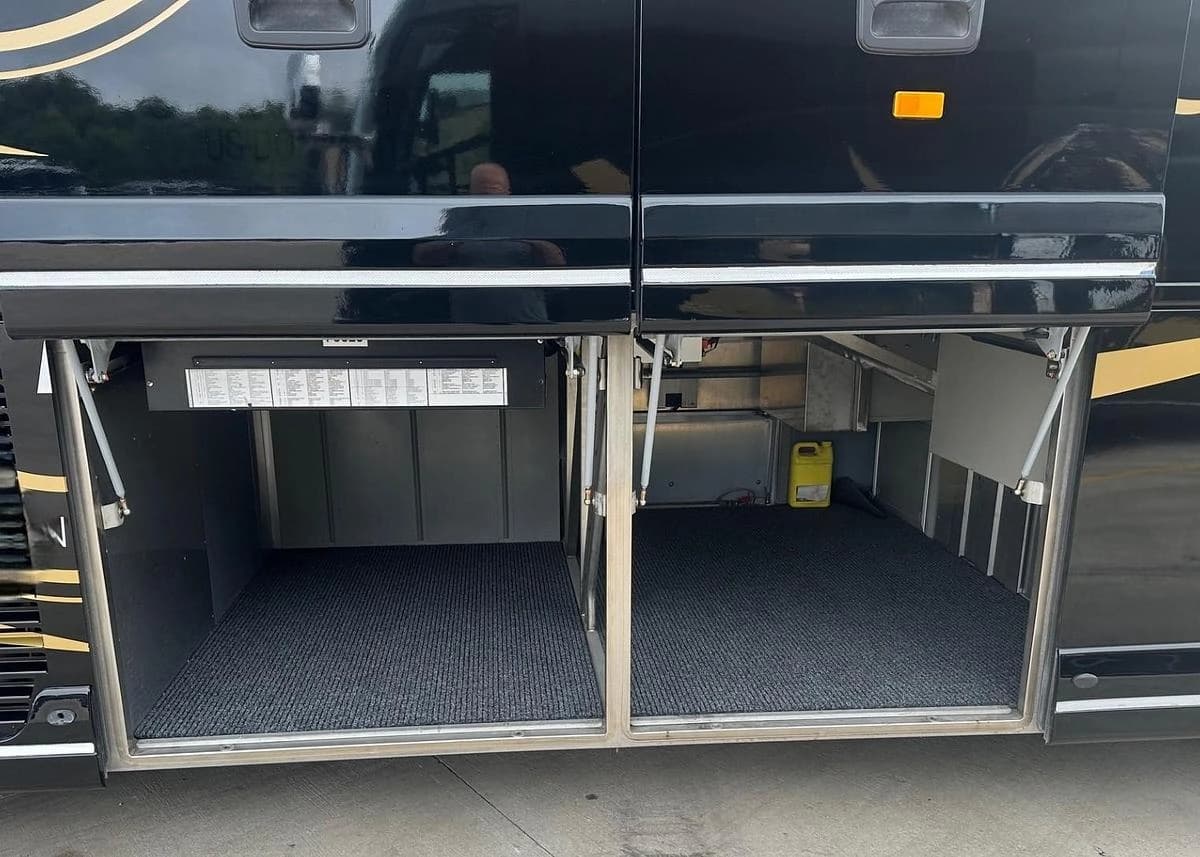 2017 Van hool CX35 Coach - Image 7
