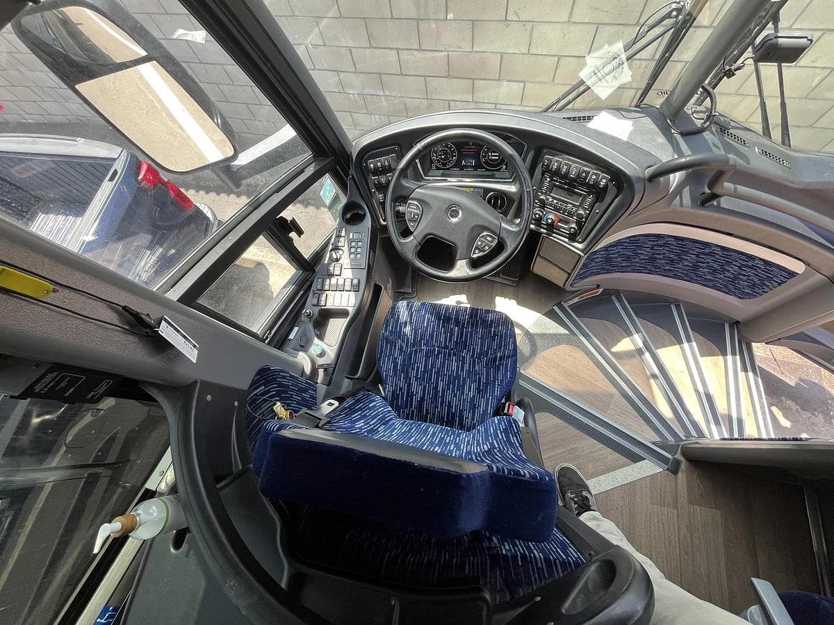 2019 MCI J4500 ADA Coach - Image 15