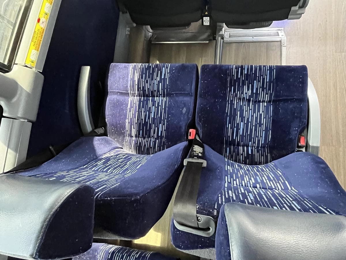 2019 MCI J4500 ADA Coach - Image 17