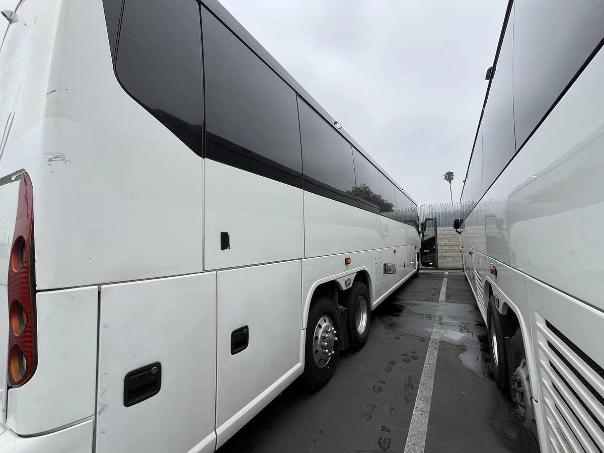 2019 Mci J4500 ADA Coach - Image 8