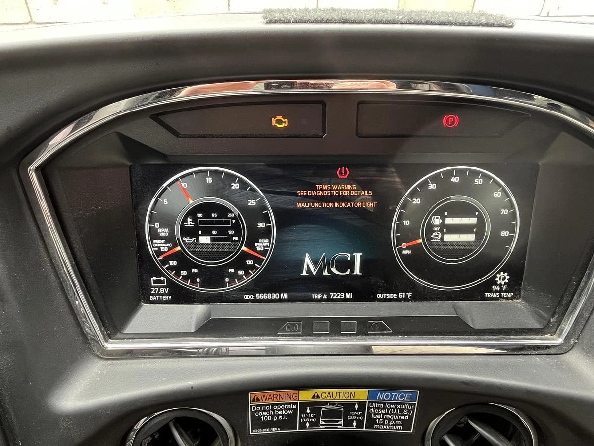 2019 Mci J4500 ADA Coach - Image 17