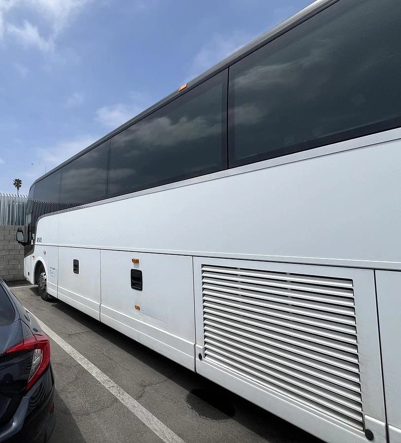2015 Van Hool TX45 Coach - Image 4