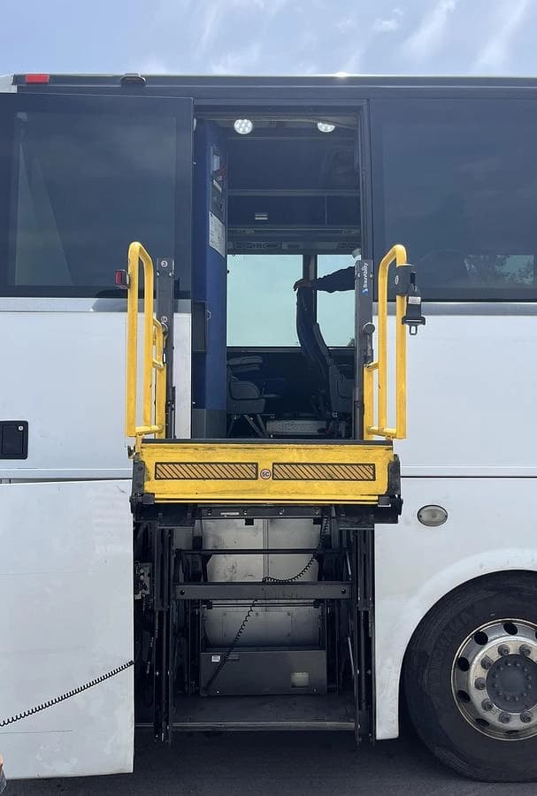 2015 Van Hool TX45 Coach - Image 6