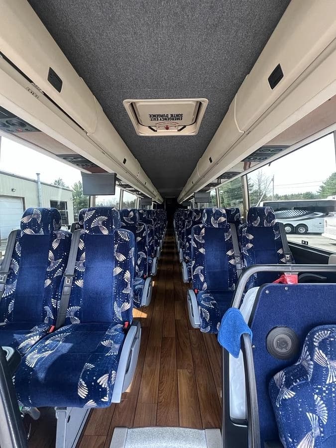 2015 Prevost H3-45 ADA Coach - Image 6