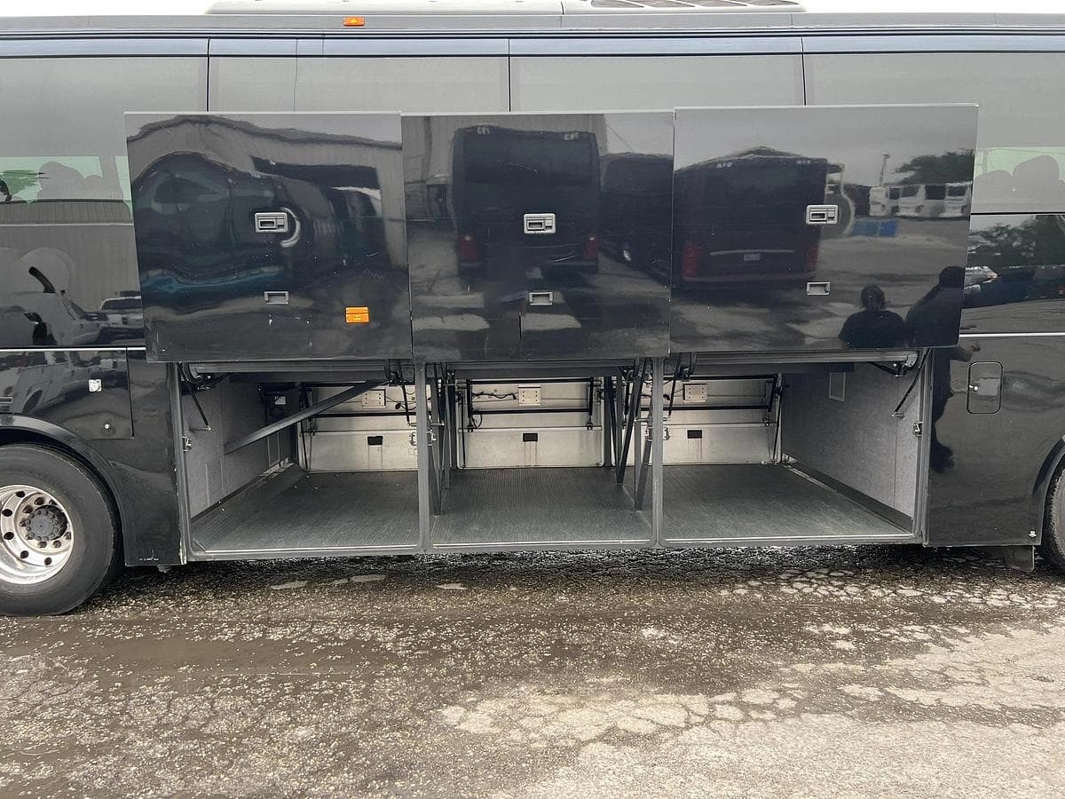 2016 Volvo 9700 Coach - Image 14