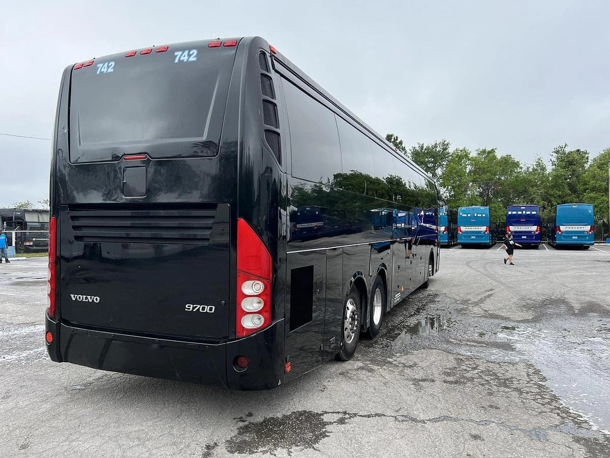 2016 Volvo 9700 Coach - Image 5