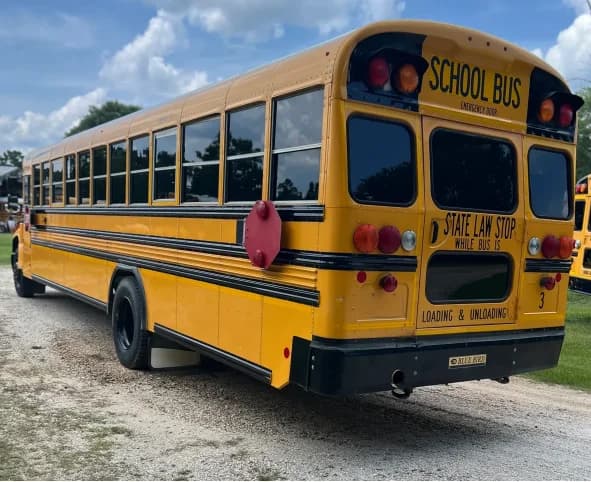 2017 Air Conditioned Blue Bird - Image 7