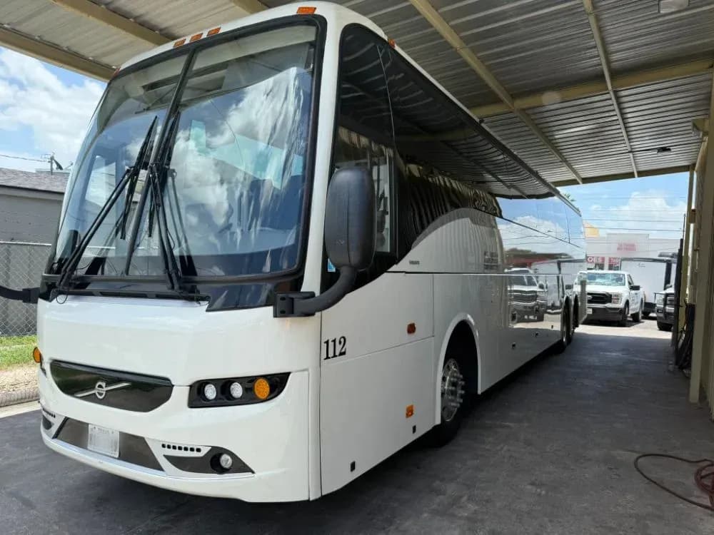 2024 Volvo 9700 54 Passenger - Image 1