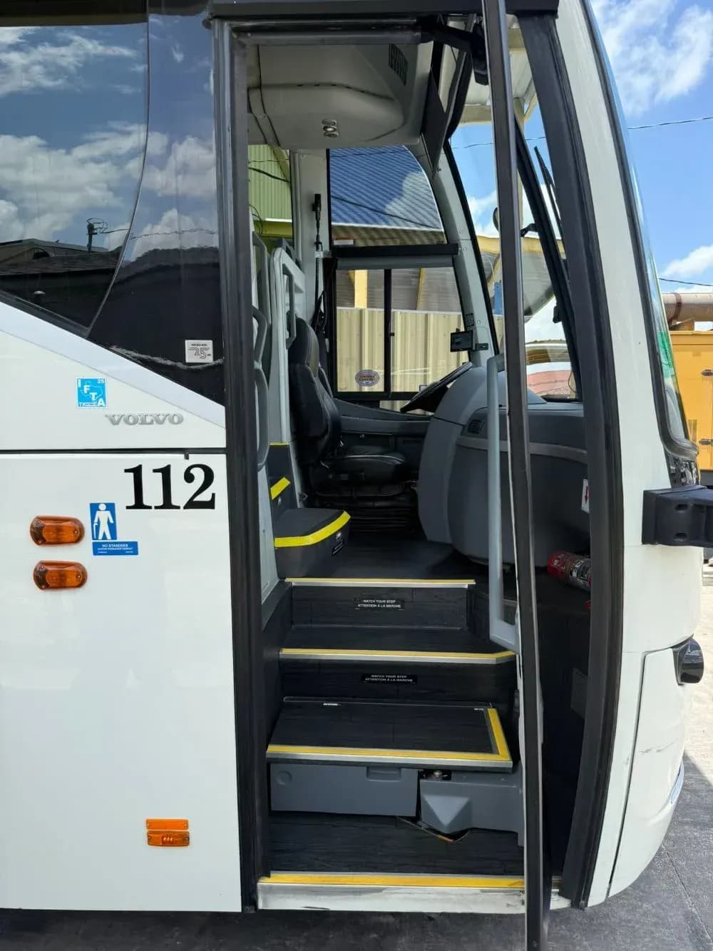 2024 Volvo 9700 54 Passenger - Image 13