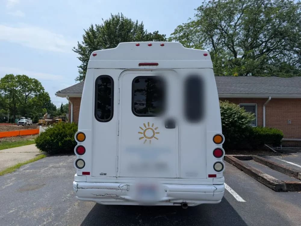 E-350 14 Passenger Shuttle Bus #25447 - Image 2