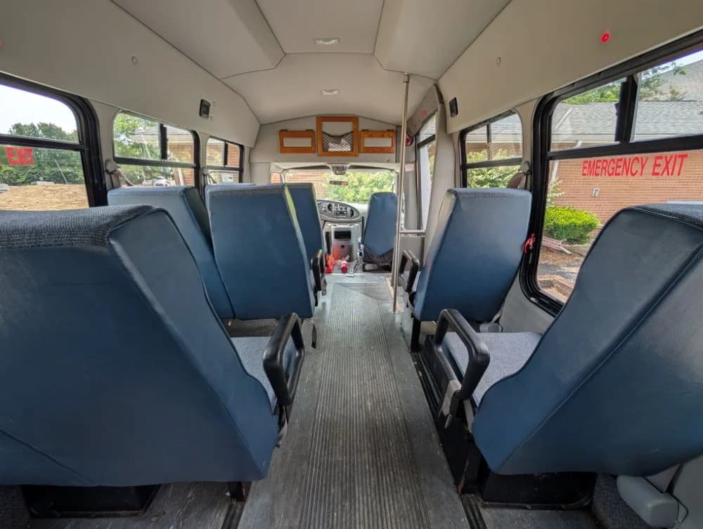 E-350 14 Passenger Shuttle Bus #25447 - Image 6