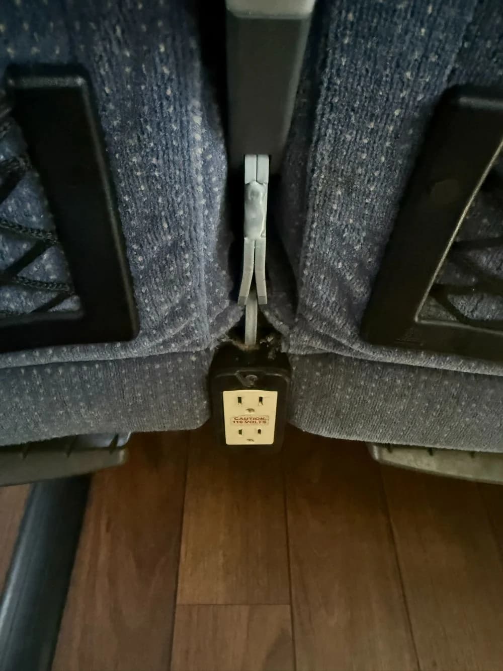 2017 Prevost X3-45 - Image 13