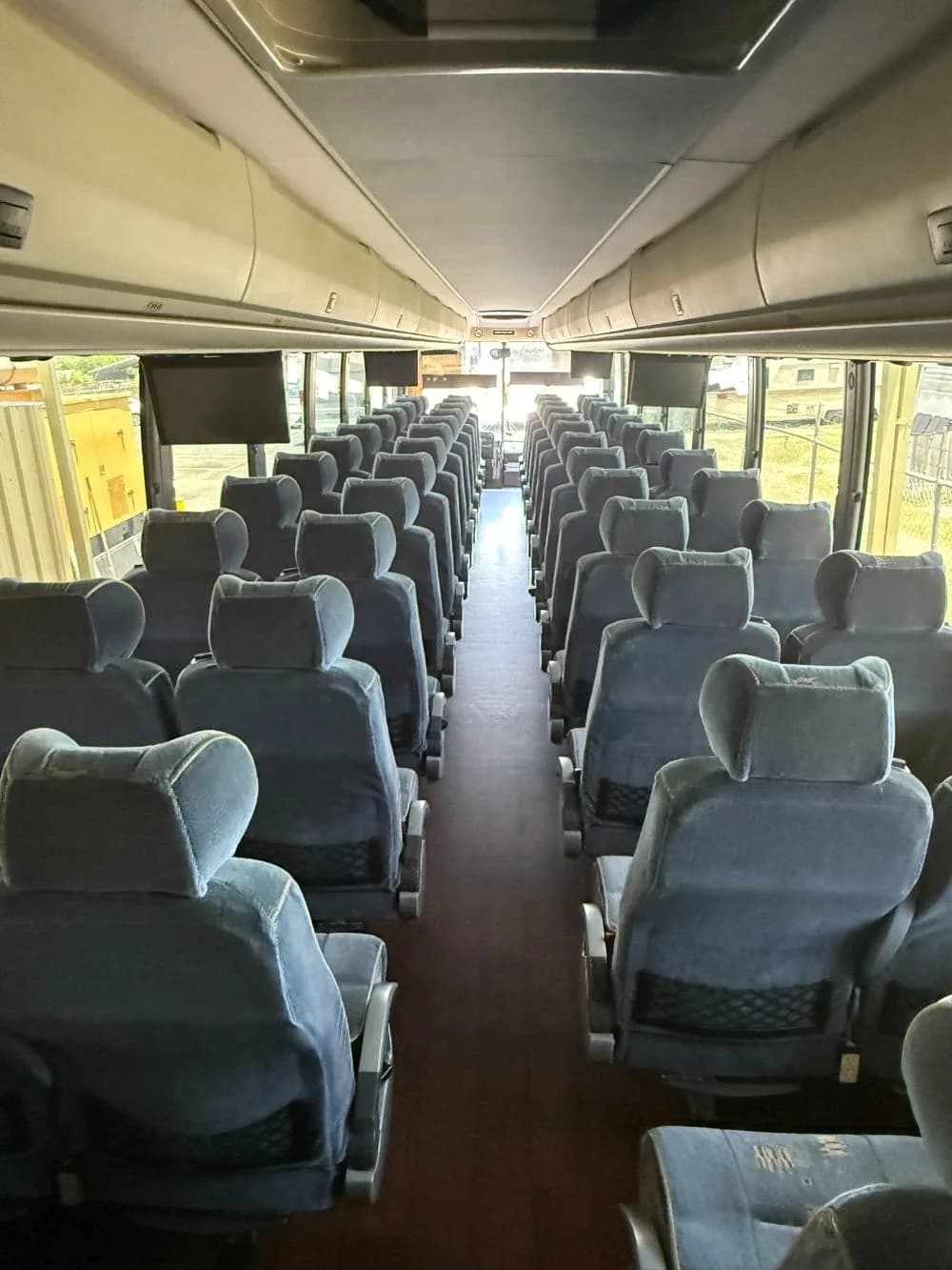 2017 Prevost X3-45 - Image 15