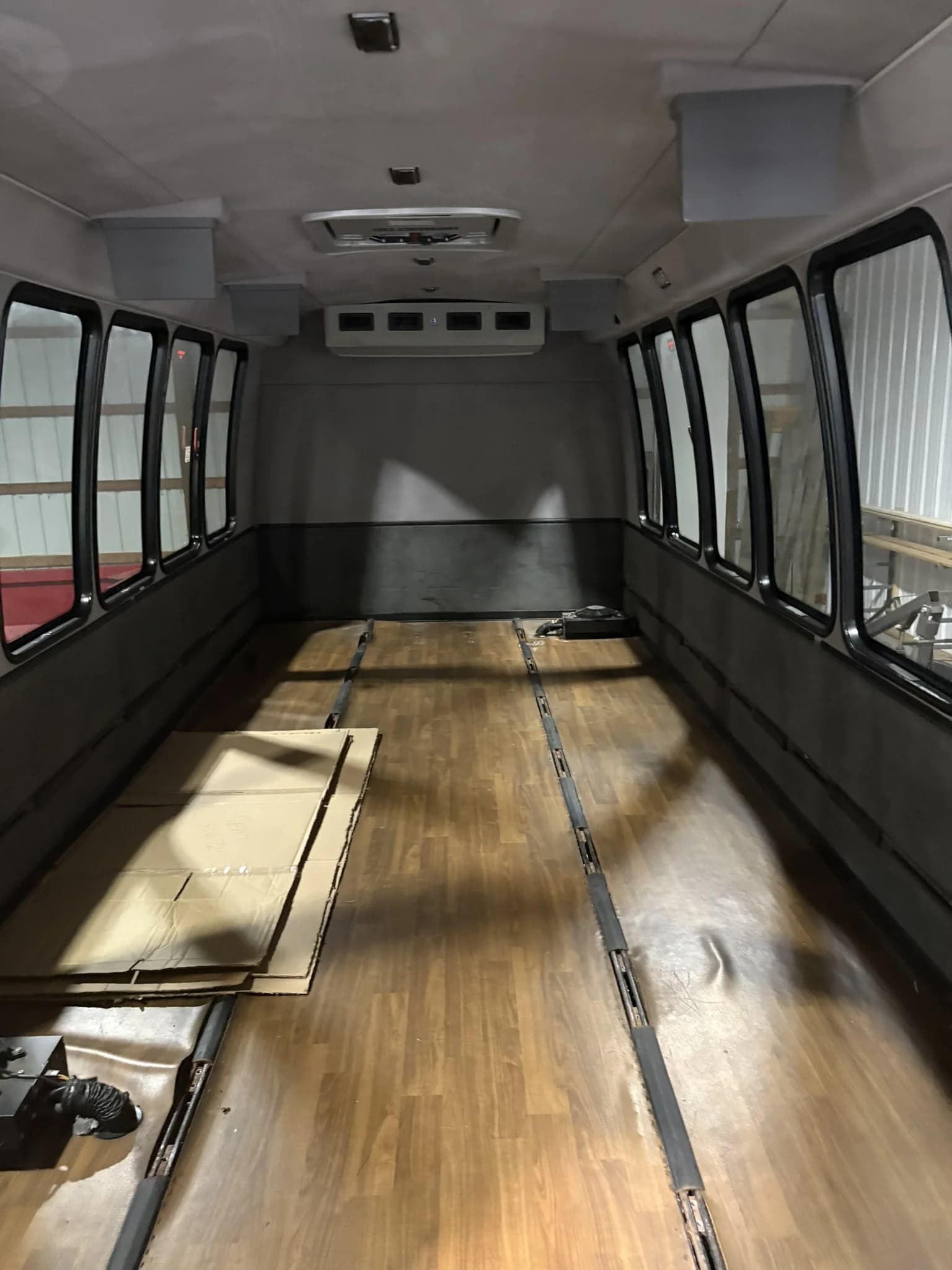 2013 Freightliner M2 - Image 11