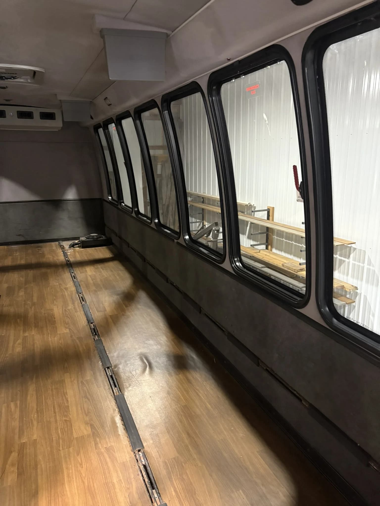 2013 Freightliner M2 - Image 12