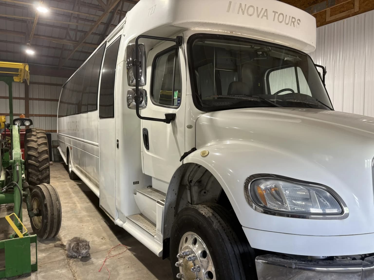2013 Freightliner M2 - Image 3