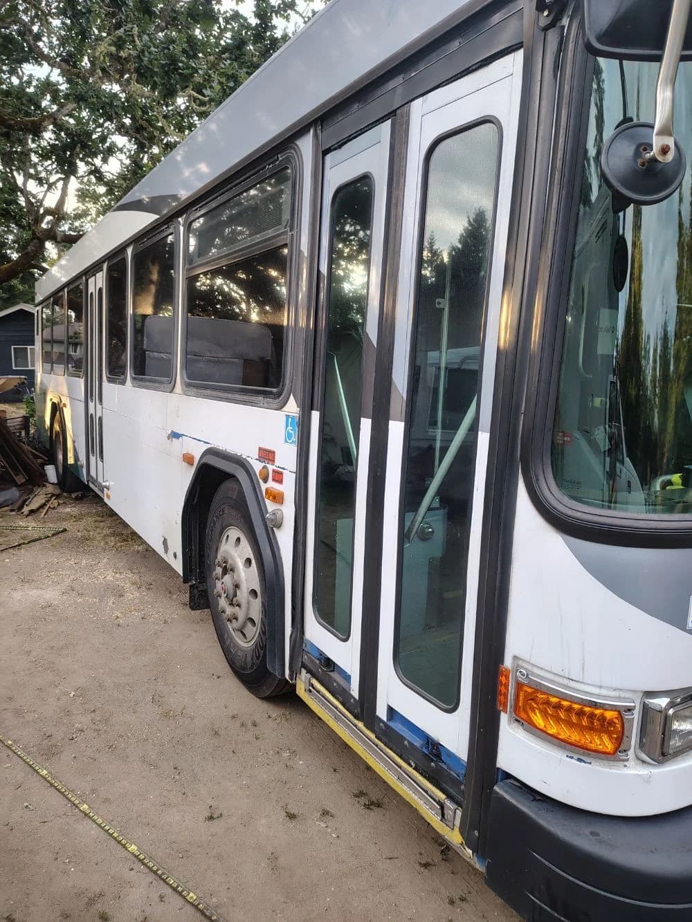 2005 Gillig Low Floor 35 foot Transit bus - Image 14