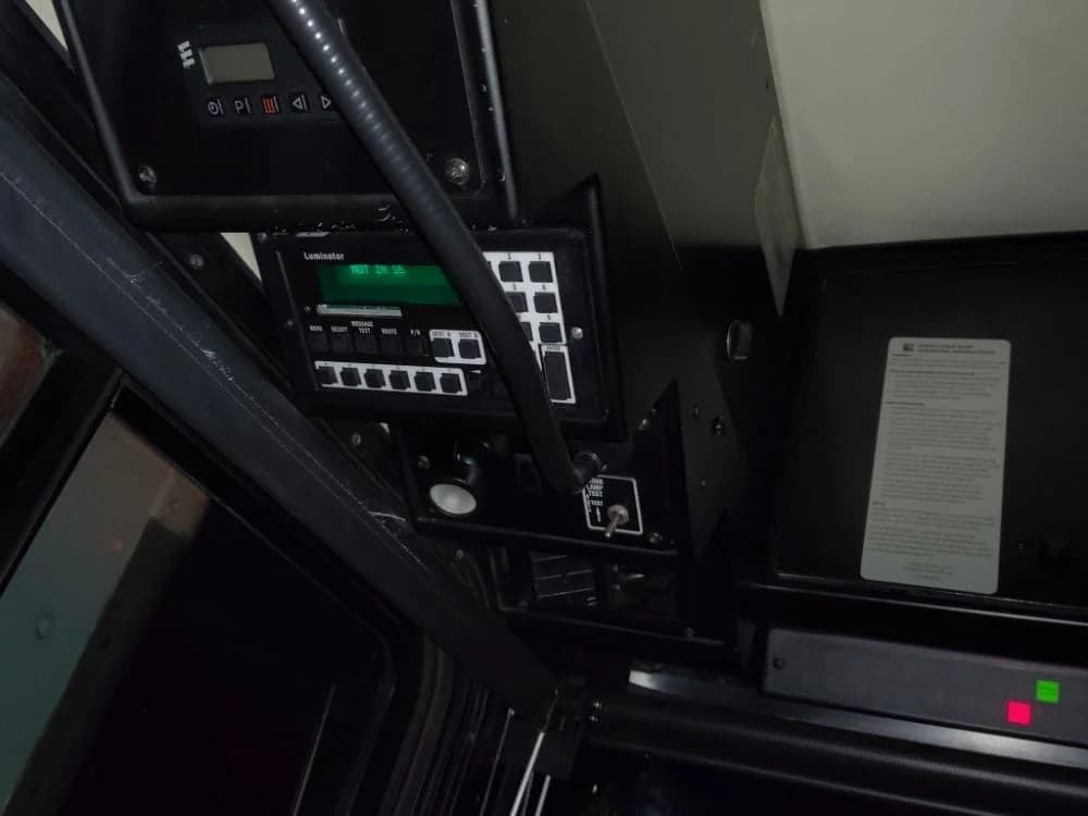 2005 Gillig Low Floor 35 foot Transit bus - Image 6