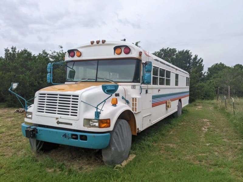 2002 Blue Bird T444E 3800 School Buses - Image 4