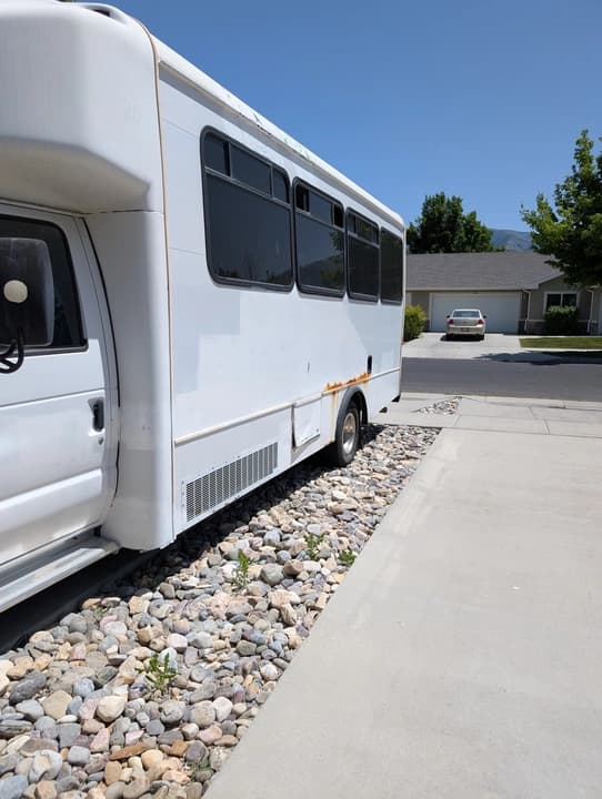 2007 Ford E450 Mini Buses/Shuttles - Image 5