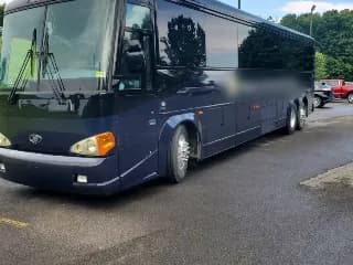 2006 Motor Coach Industries D4000 bus