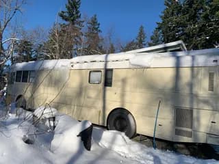 1999 Thomas Built Buses 40 ft MVP SafTLiner bus