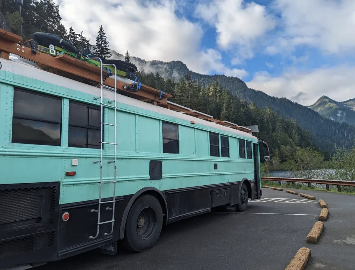 2007 Thomas Built Saf-T-Liner MDX Skoolie Conversion - Image 2