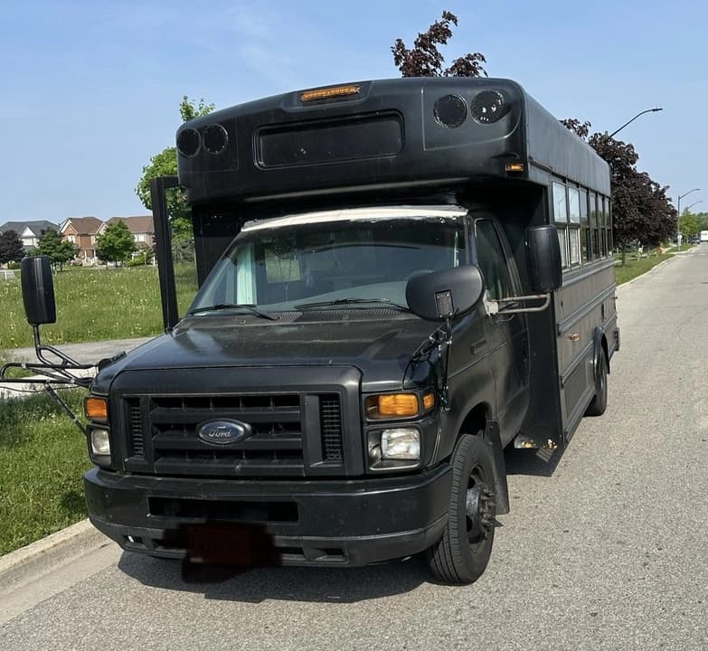 2008 Ford E-450 Super Duty Skoolie Conversion - Image 1