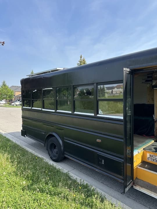 2008 Ford E-450 Super Duty Skoolie Conversion - Image 2