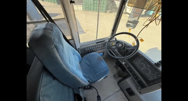2006 Thomas Built Saf-T-Liner HDX School Bus - Image 5