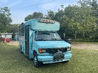 2005 Ford E450 bus