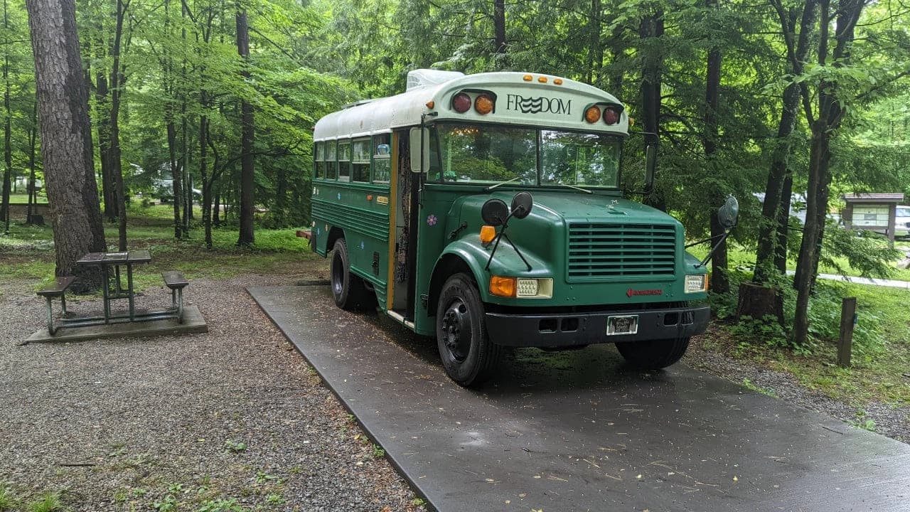 1990 International Harvester Skoolie Conversion - Image 1