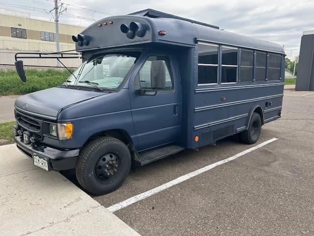 2000 Ford E450 Skoolie Conversion - Image 1